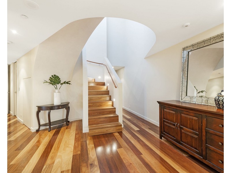 18D/2 Distillery Drive, Pyrmont NSW 2009