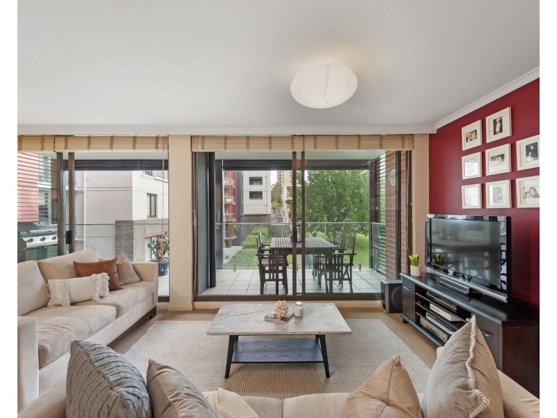 604/41 Refinery Drive, Pyrmont NSW 2009