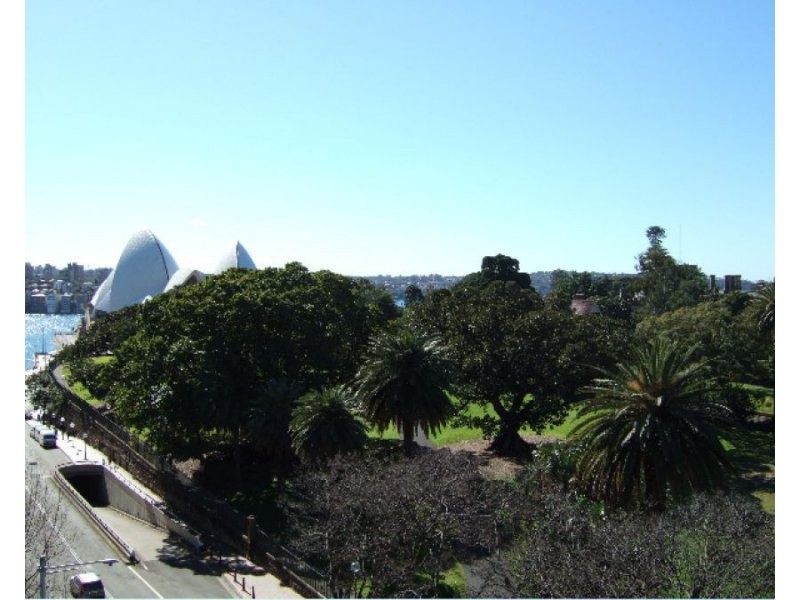 1010/61 Macquarie Street, Sydney NSW 2000