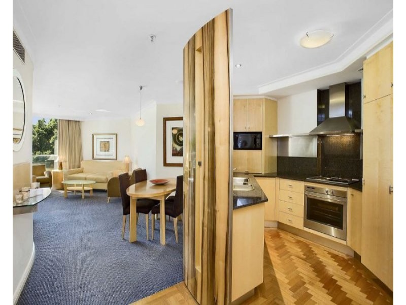 1010/61 Macquarie Street, Sydney NSW 2000