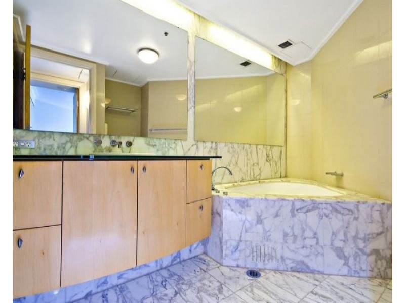 1010/61 Macquarie Street, Sydney NSW 2000