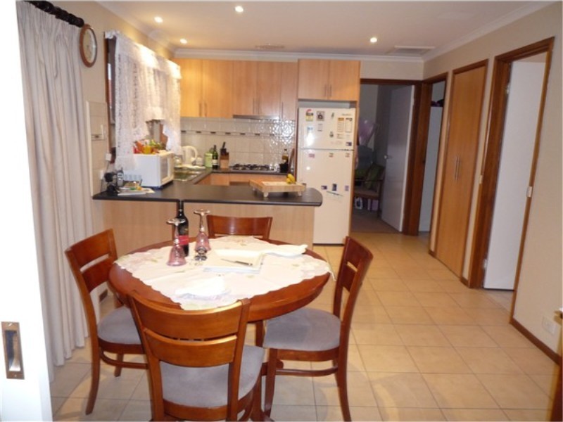 36 Hilton Way, Melton West VIC 3337