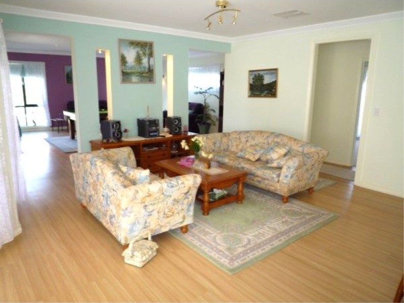 71 Dalray Crescent, Kurunjang VIC 3337