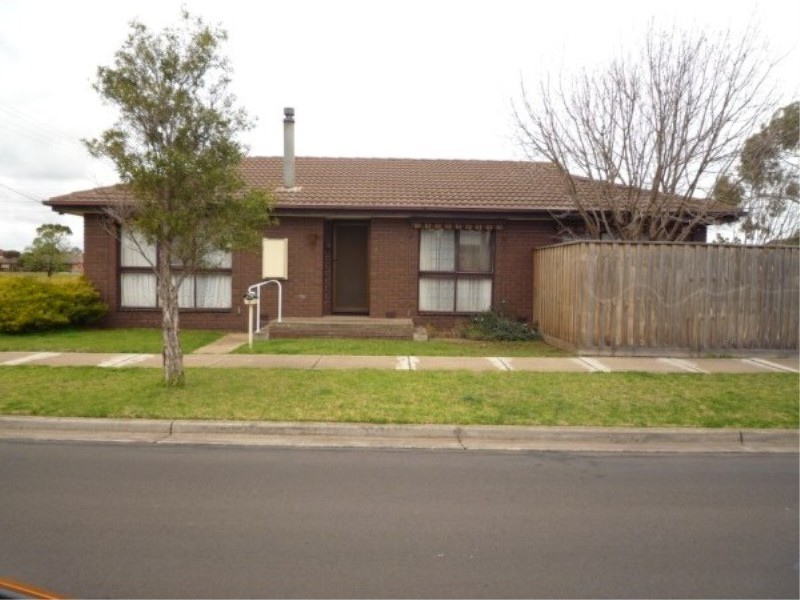 6 Elizabeth Street, Melton South VIC 3338