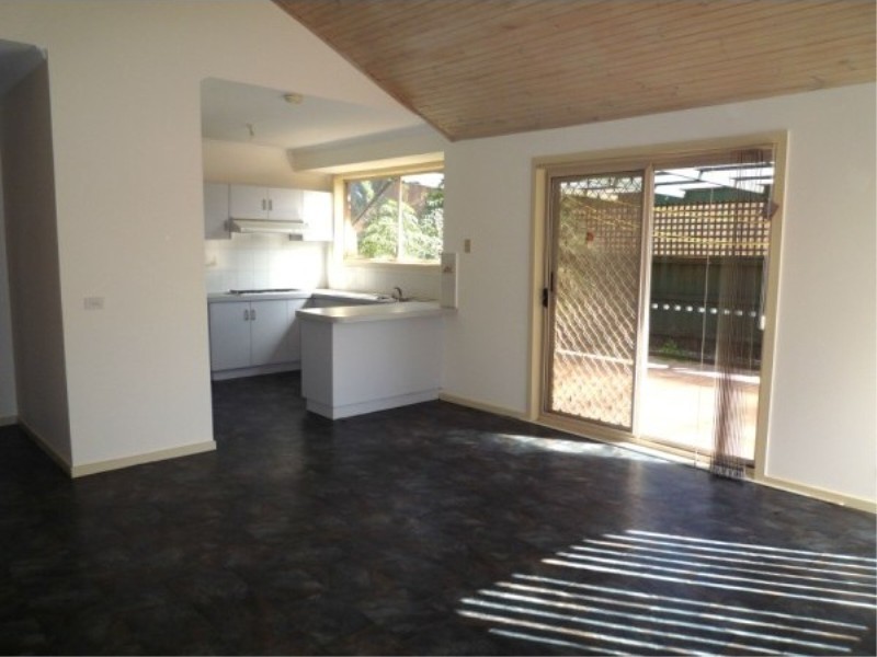 13 Prior Court, Brookfield VIC 3338