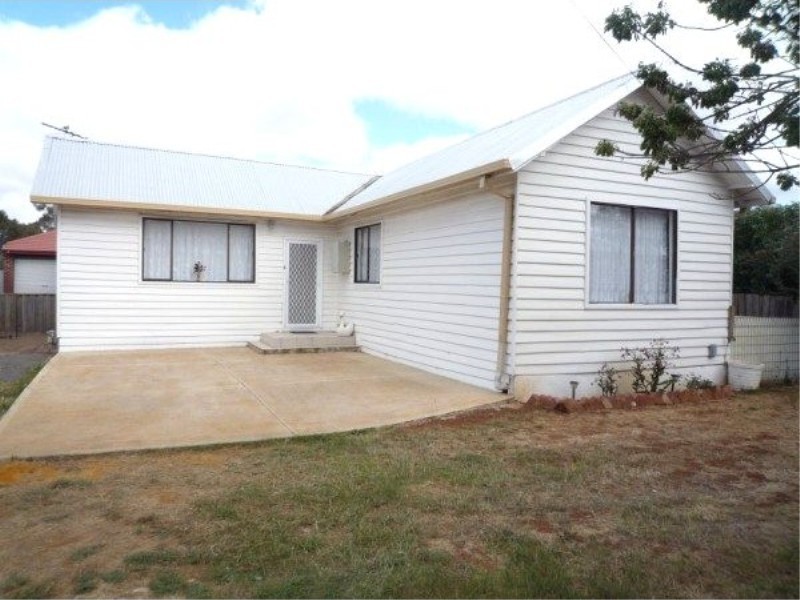 47 Exford Road, Melton South VIC 3338