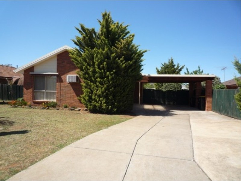 13 Prior Court, Brookfield VIC 3338