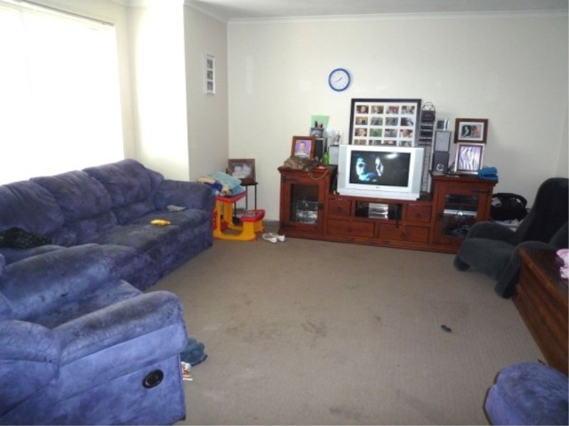 2 / 16 Staton Crescent, Melton West VIC 3337