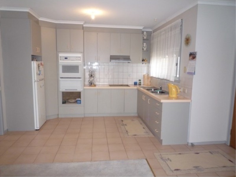 5 Carew Court, Brookfield VIC 3338