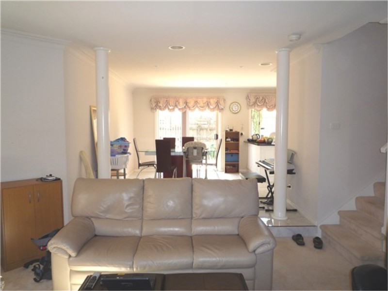 31 Brampton Cct, Delahey VIC 3037
