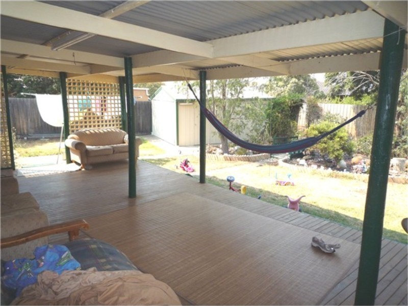 39 Argyll cct, Melton West VIC 3337