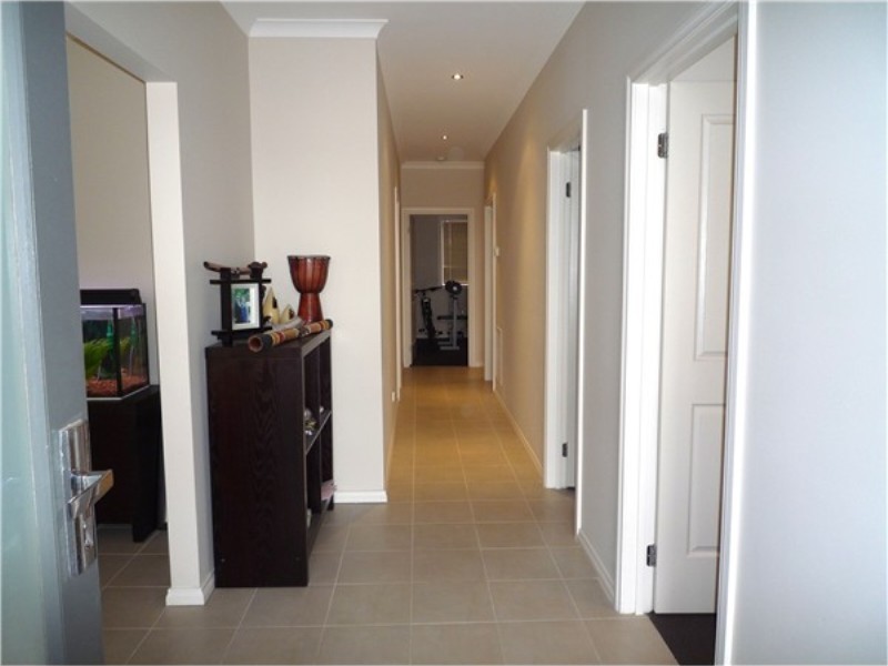 7 Greenhills Drive, Kurunjang VIC 3337