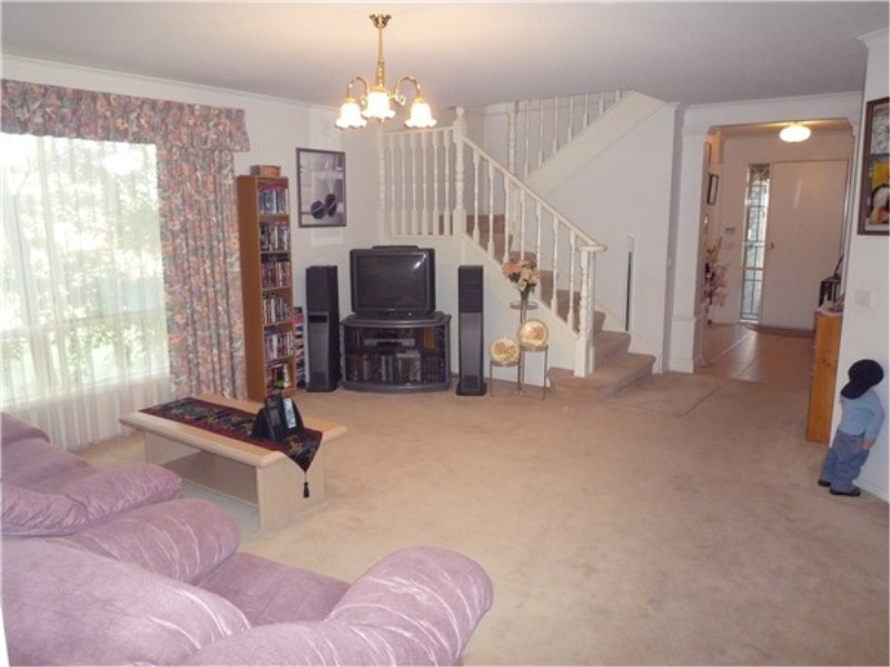 21 Russell Court, Brookfield VIC 3338