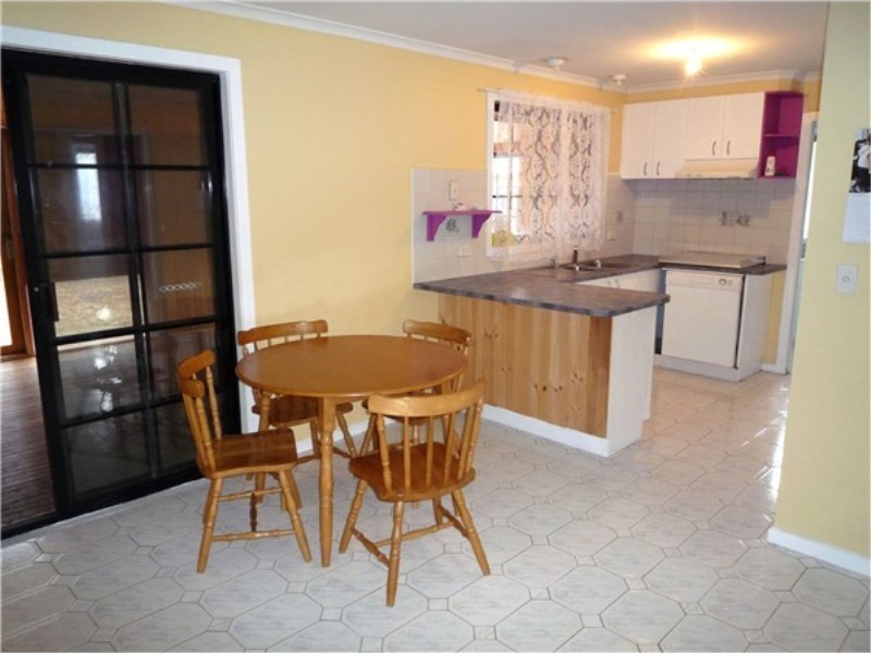 13 Rimfire Court, Melton West VIC 3337