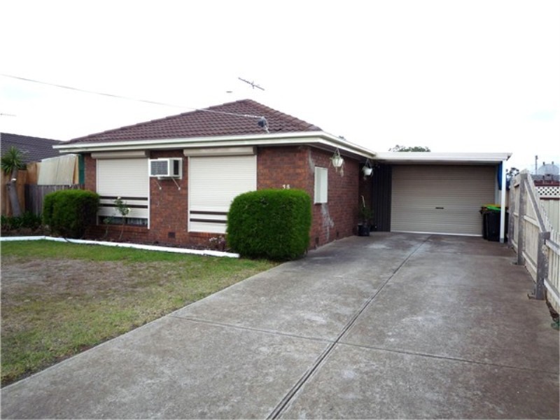 38 Andrew Street, Melton South VIC 3338