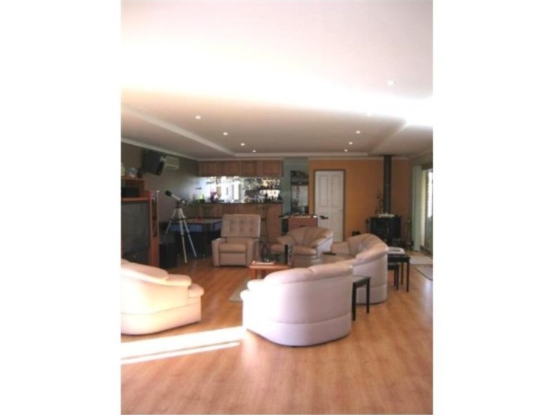 26 Springbank Way, Brookfield VIC 3338