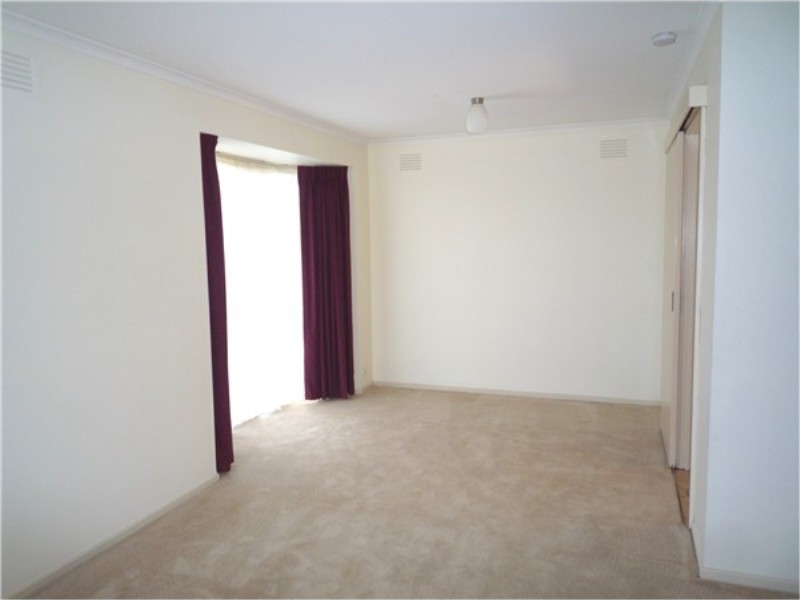 5 Pennyroyal Cres, Kurunjang VIC 3337