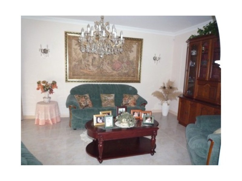 17 Sovereign Blvd, Melton West VIC 3337