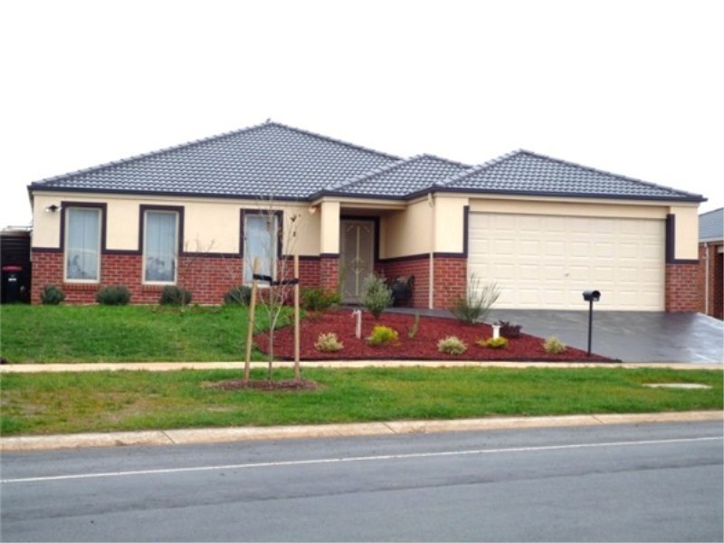 24 BOTANICA SPRINGS BLVD,, Brookfield VIC 3338