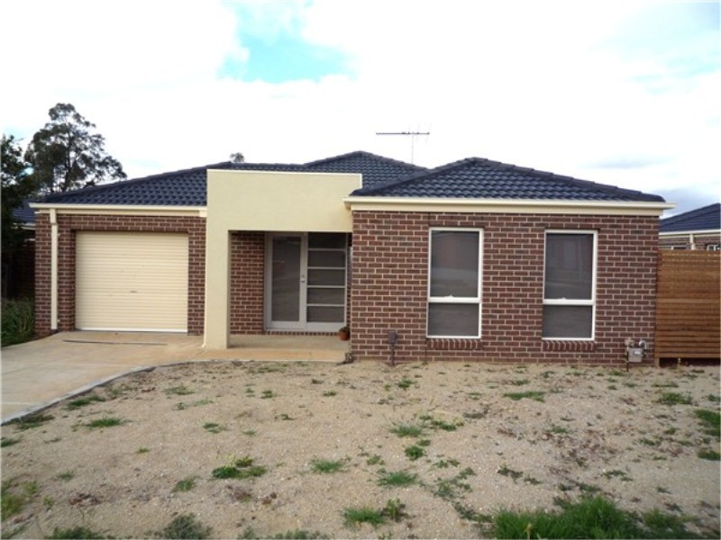 2 / 1 HARROW COURT, Kurunjang VIC 3337