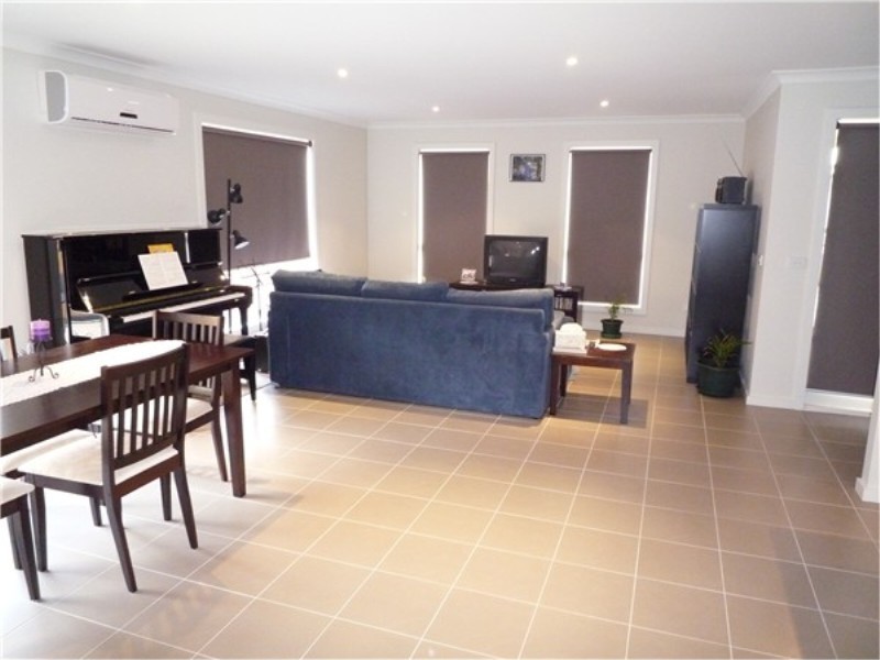 2 / 1 HARROW COURT, Kurunjang VIC 3337
