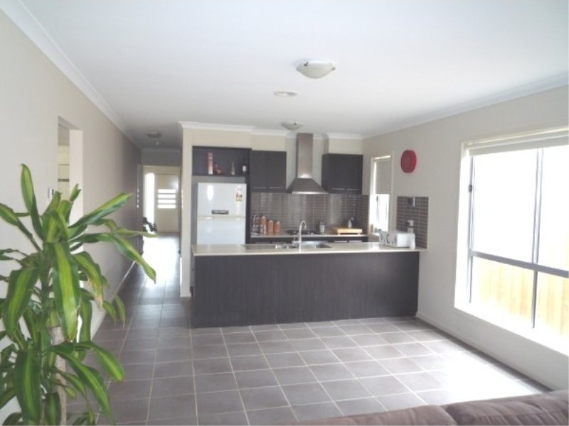 32 COLONUS STREET, Kurunjang VIC 3337