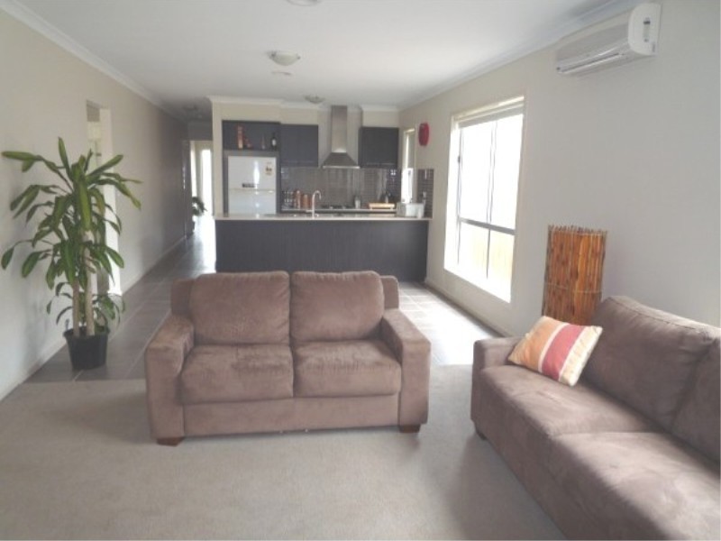 32 COLONUS STREET, Melton VIC 3337