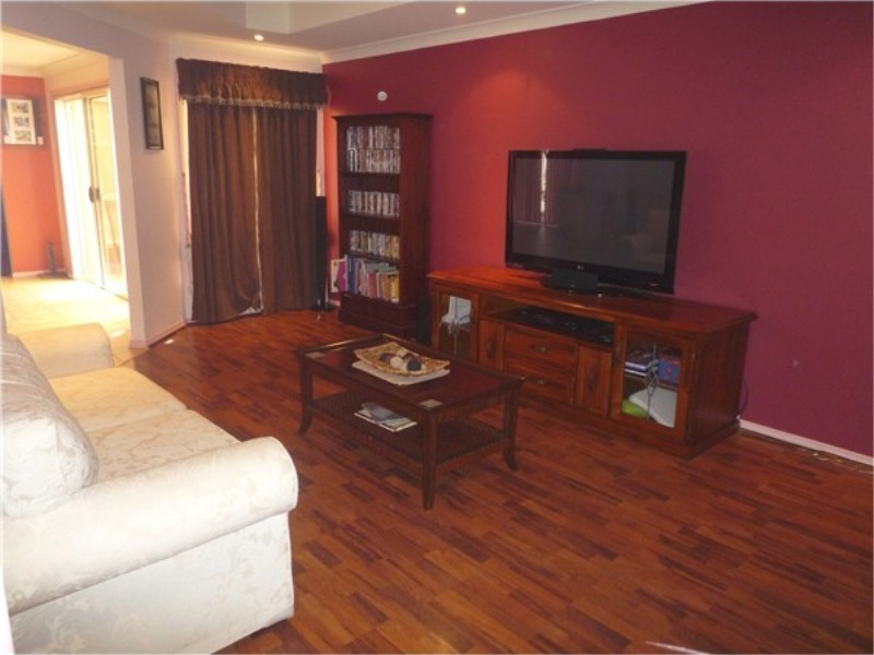 1 STATON CRESCENT, Melton West VIC 3337