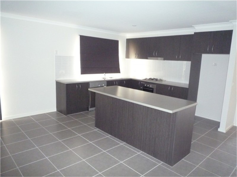 30 MARLO DRIVE, Melton VIC 3337