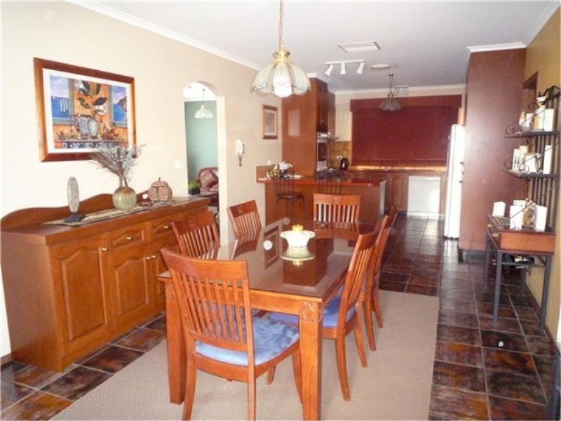 2 Tarwin Court, Melton VIC 3337