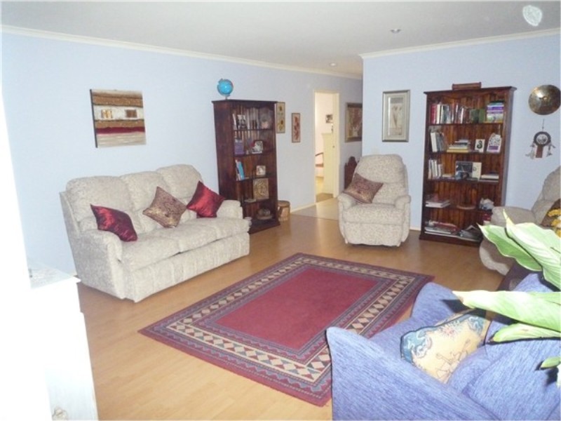 1 Erskine Way,, Melton West VIC 3337