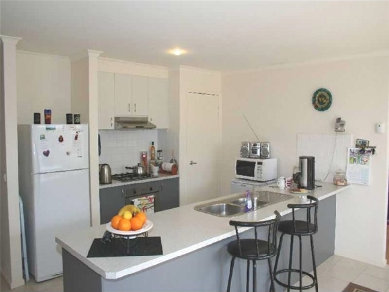 1 Erskine Way,, Melton West VIC 3337