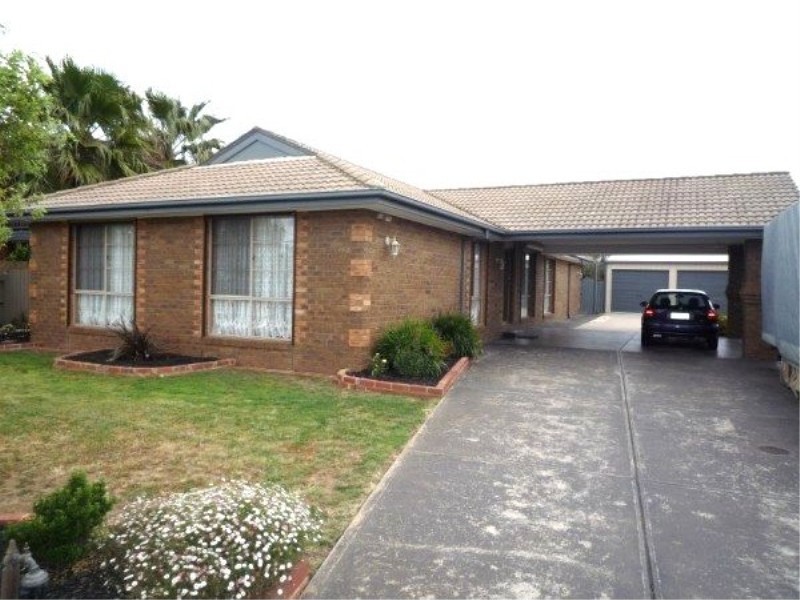 582 High Street, Melton West VIC 3337