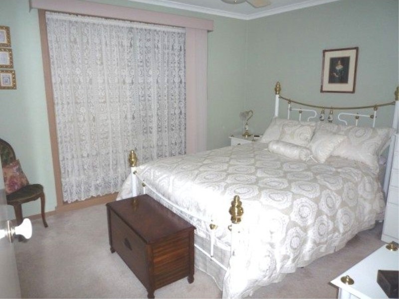 582 High Street, Melton West VIC 3337