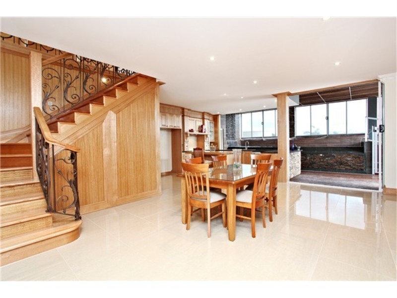 552 Leakes Road, Rockbank VIC 3335