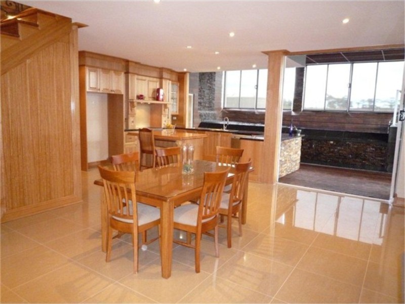 552 Leakes Road, Rockbank VIC 3335