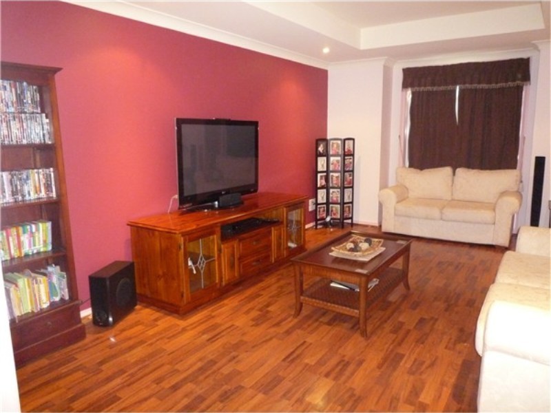 1 Staton Crescent, Melton West VIC 3337