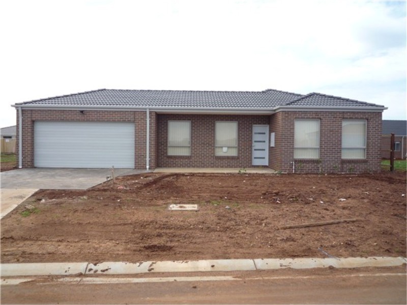 51 Barleygrass Crescent, Brookfield VIC 3338