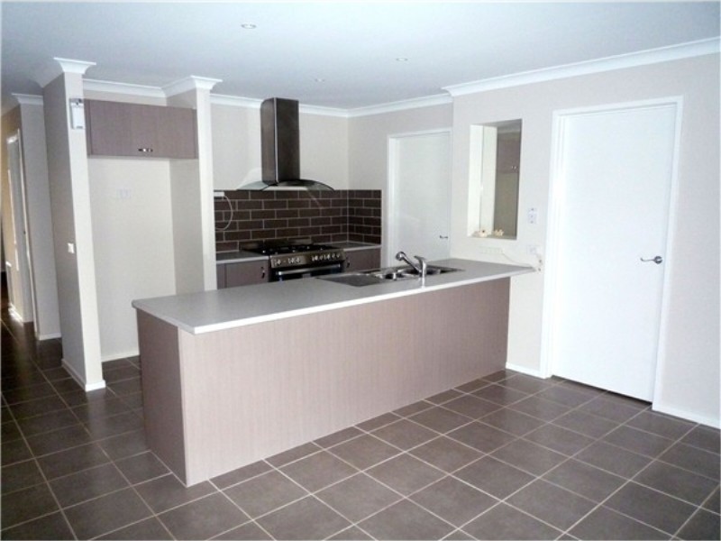 1 Skipton Street, Kurunjang VIC 3337