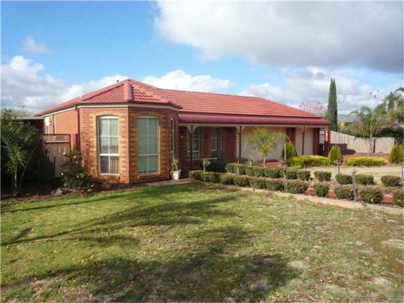 3 Rupertswood Drive, Brookfield VIC 3338