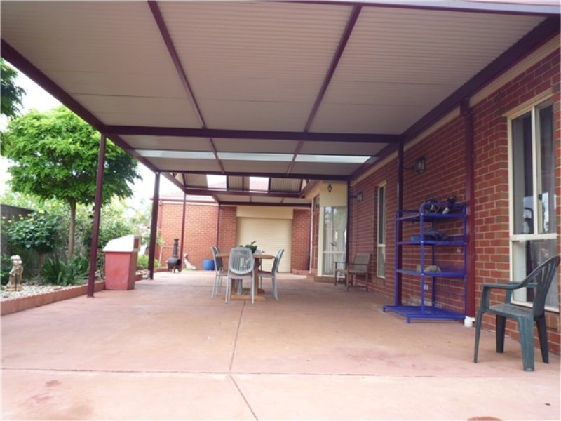 3 Rupertswood Drive, Brookfield VIC 3338