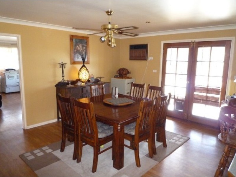 18 Myrtle Grove Road, Ballan VIC 3342