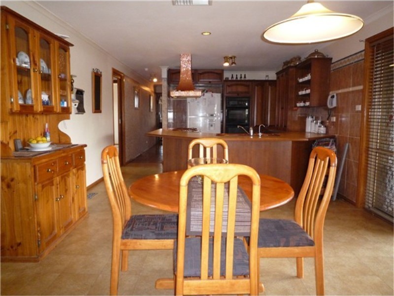 7 Barar Court, Kurunjang VIC 3337