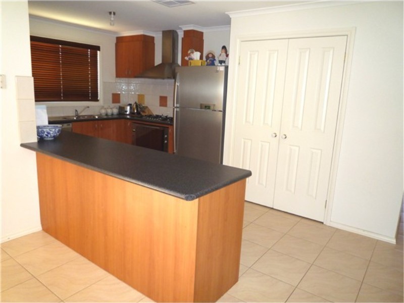 313 Coburns, Melton West VIC 3337