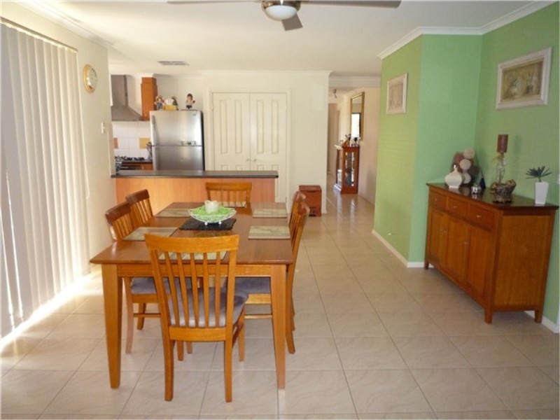 313 Coburns, Melton West VIC 3337