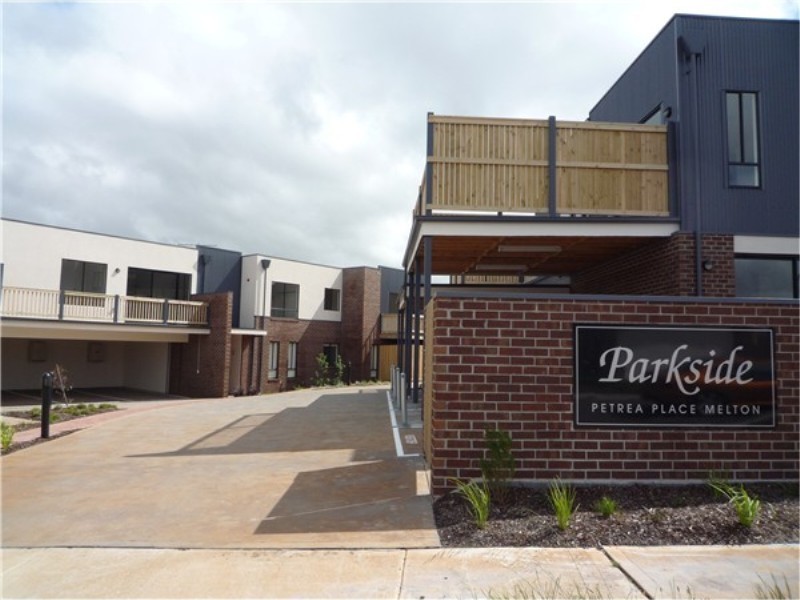24 / 6-18 Petrea Place, Melton West VIC 3337
