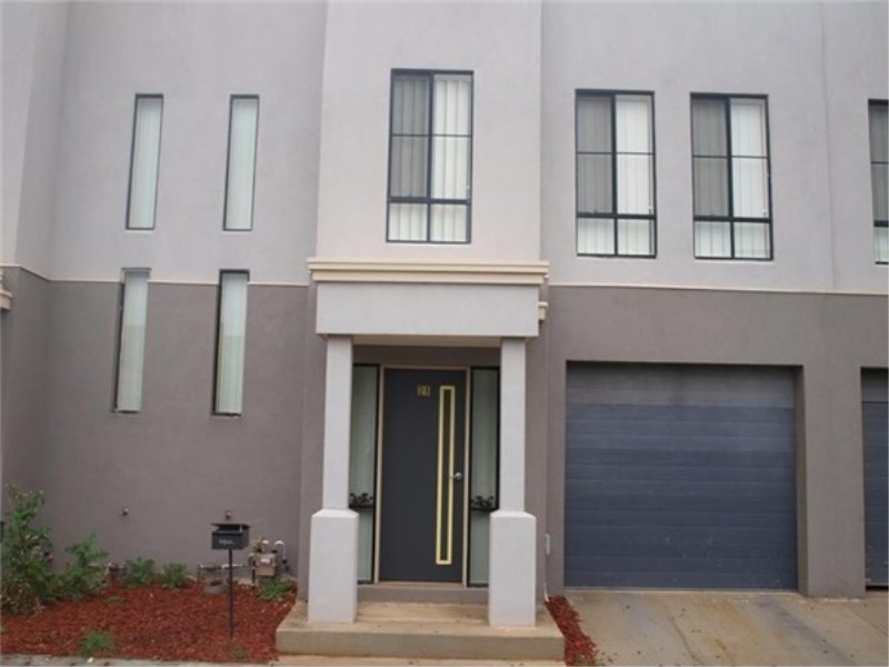 21 / 62 Andrew, Melton South VIC 3338