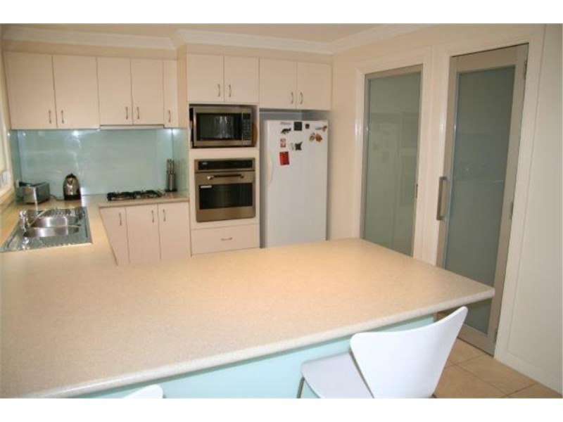 8 Brand Court, Melton South VIC 3338