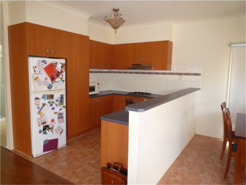 8 Harrington Drive, Melton West VIC 3337