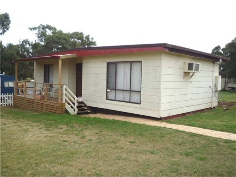 23 Campaspe Cres, Brookfield VIC 3338